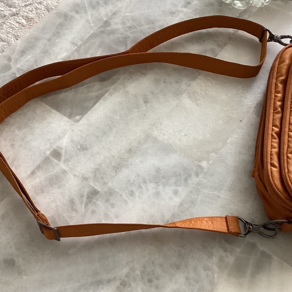 Lug Crossbody Bag - Picture 13 of 15